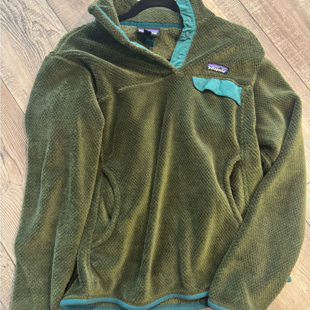 Patagonia Olive Fleece with Teal Trim